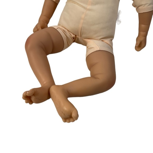 Marissa May Signature Edition Baby Reborn Doll - ADG Beautiful Real Life-like - Picture 5 of 10